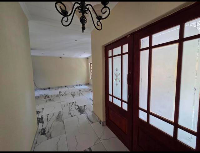 4 BEDROOM PROPERTY TO RENT IN FAERIE GLEN